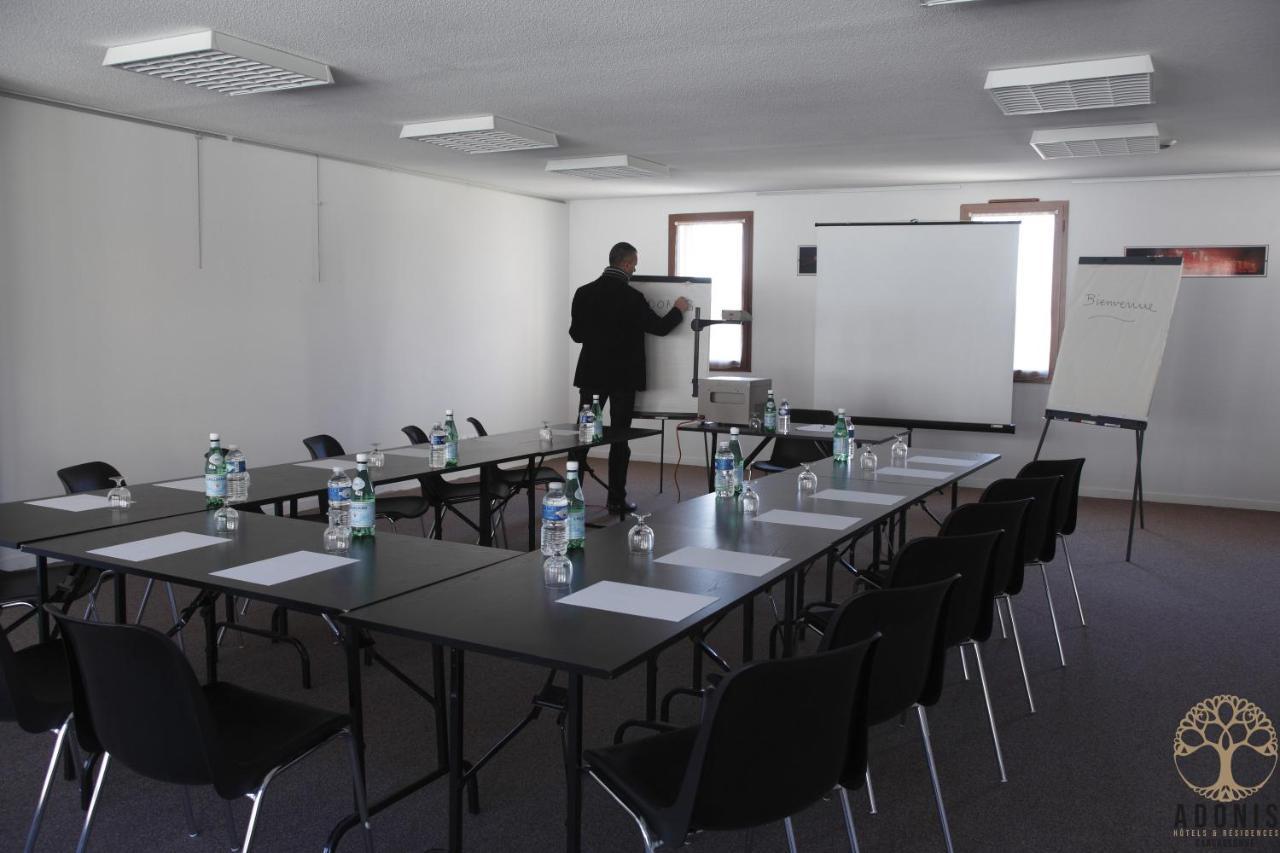 Adonis Carcassonne Hotel Bagian luar foto