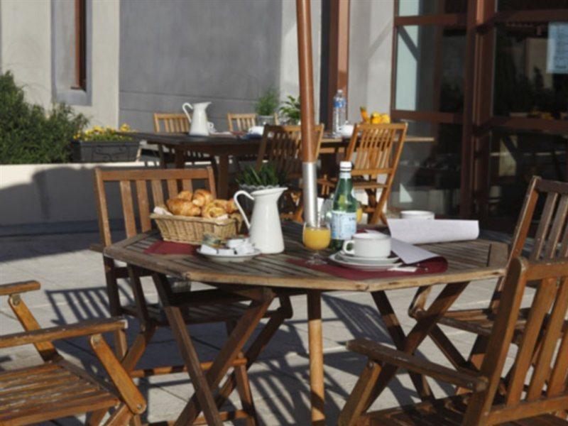 Adonis Carcassonne Hotel Bagian luar foto